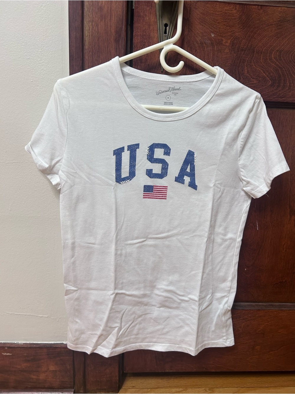 NWOT Vintage-Style USA Graphic Tee